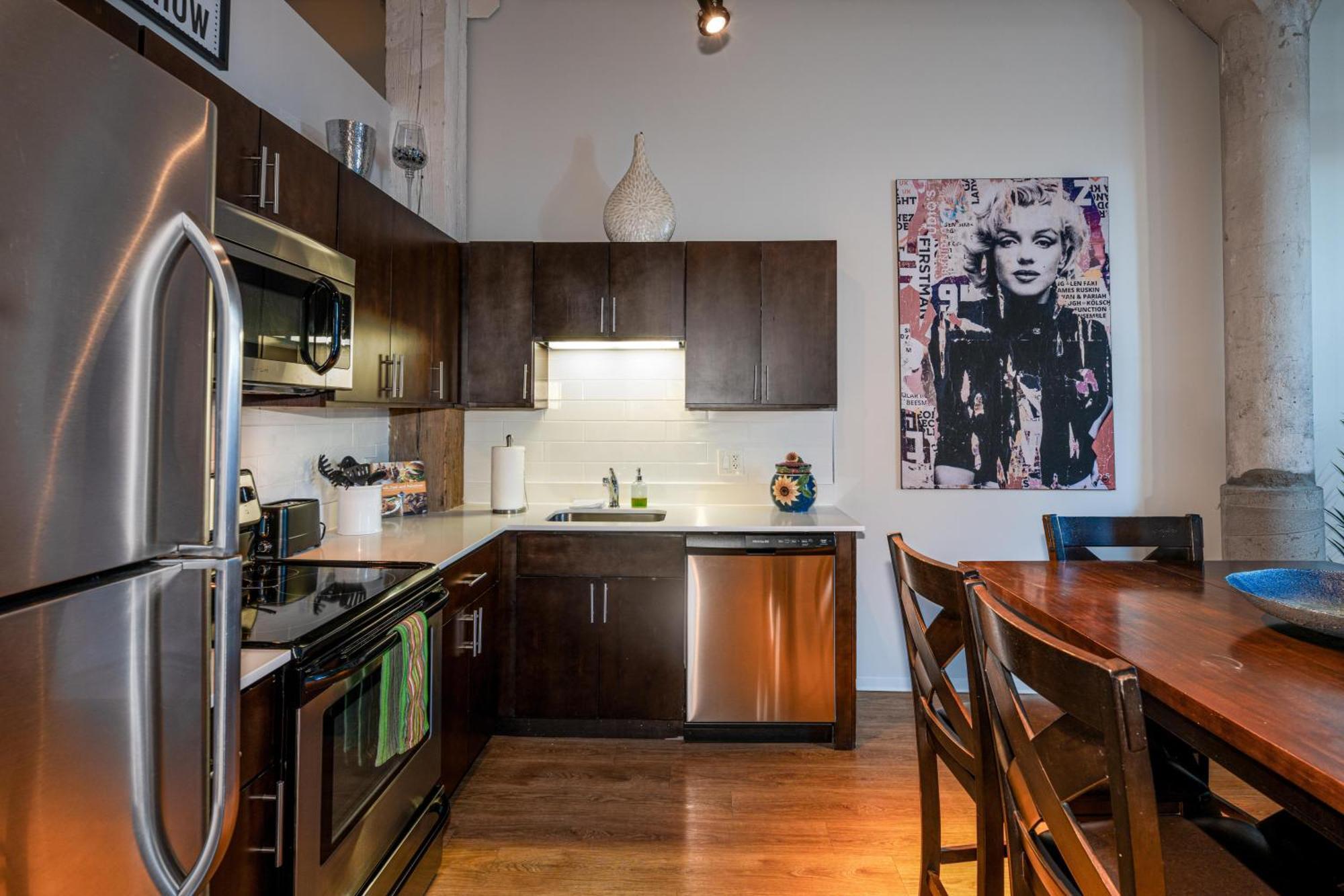 Luxery Stay Chicago - Themed Units! Close To Downtown, Mccormick Place & Wintrust Arena Exterior foto